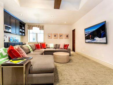 The Ultimate Accommodation Exceptional Interior Posh !